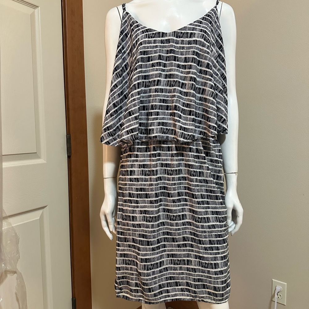 Old Navy Black and White Geo Print Dress